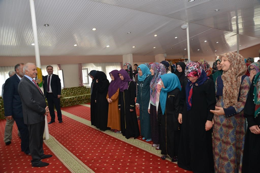 sayin valimiz tekkekoy gulistan yatili kiz kuran kursunu ziyaret etti